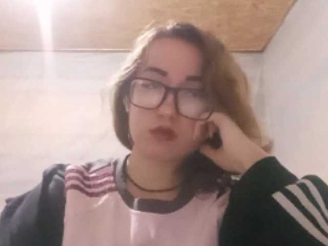 BeaHounchell live cam on BongaCams