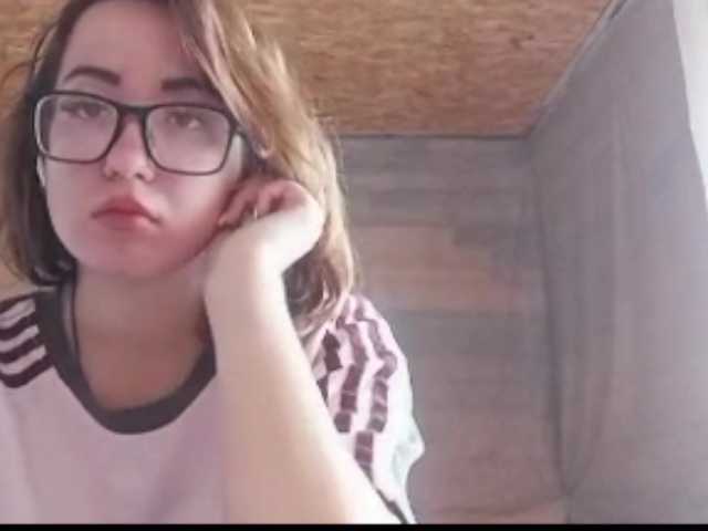 BeaHounchell live cam on BongaCams