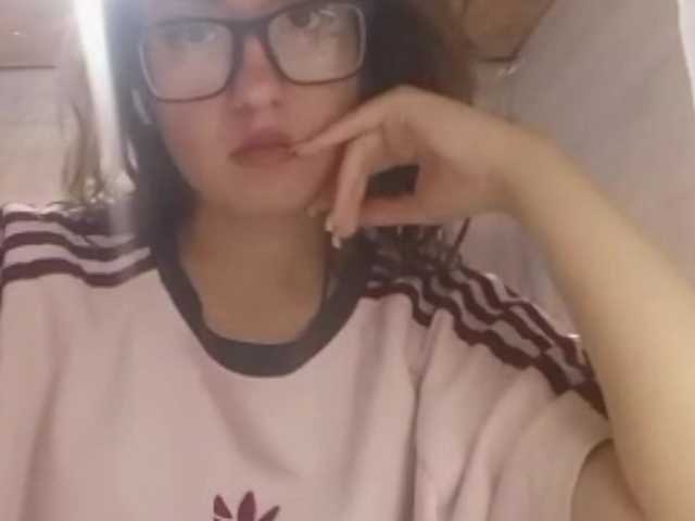 BeaHounchell live cam on BongaCams
