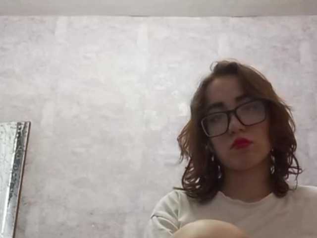 BeaHounchell live cam on BongaCams