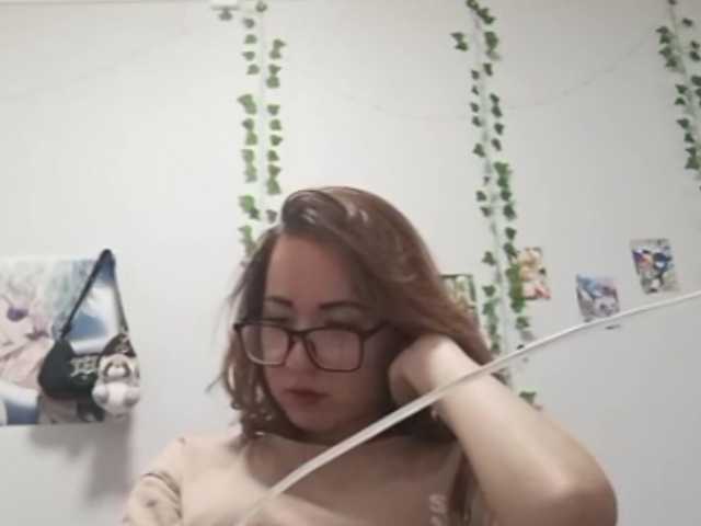 BeaHounchell live cam on BongaCams