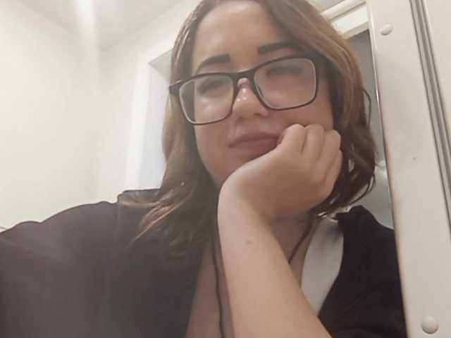 BeaHounchell live cam on BongaCams
