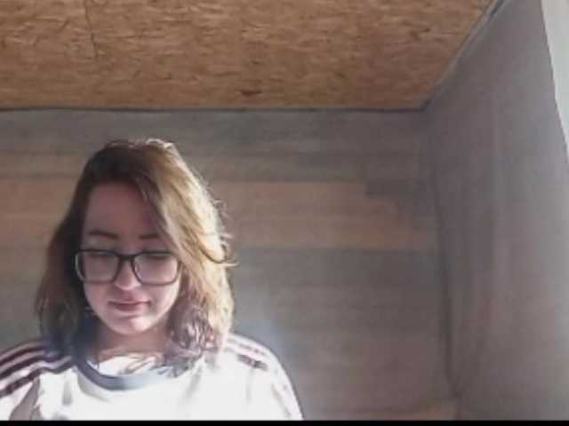 BeaHounchell live cam on BongaCams