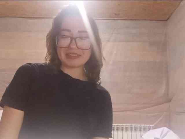 BeaHounchell Live Webcam on BongaCams
