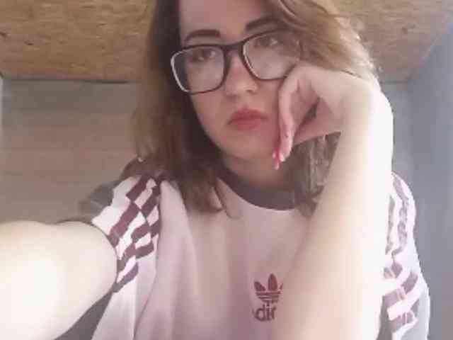 BeaHounchell Live Webcam on BongaCams