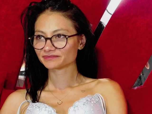MayaLeey live cam on BongaCams