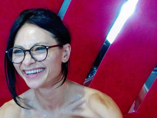 Sex chat gratuit in direct cu MayaLeey pe BongaCams