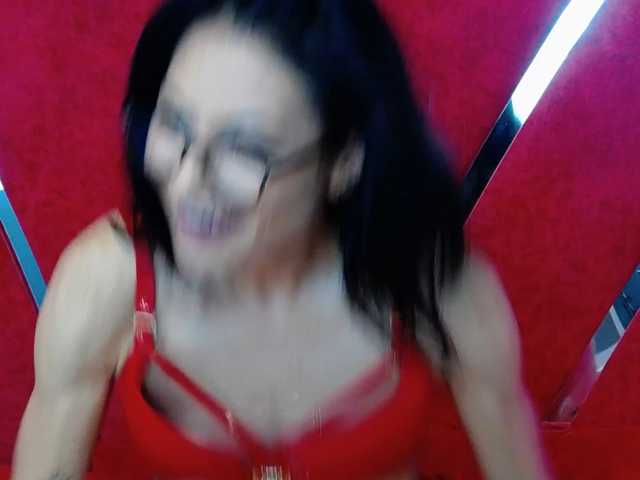 MayaLeey