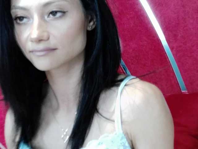 Sex chat gratuit in direct cu MayaLeey pe BongaCams