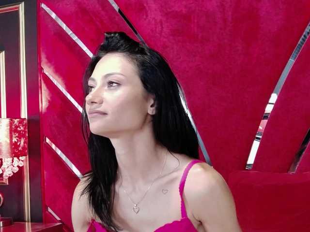 MayaLeey live webcam show