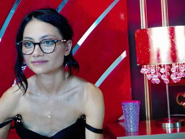 MayaLeey live cam