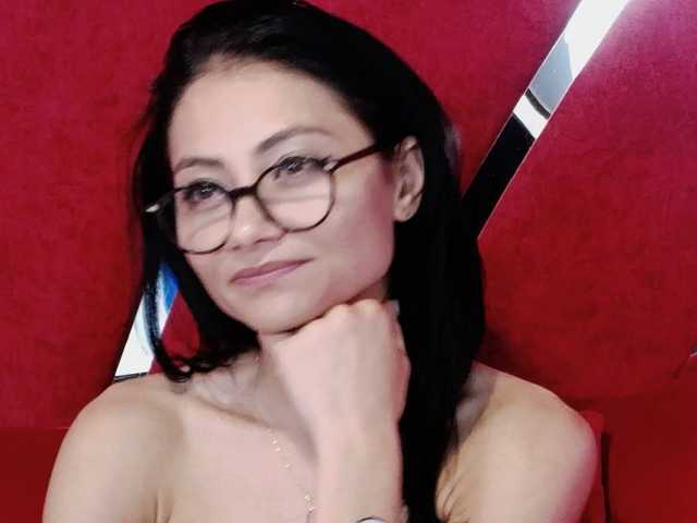 MayaLeey live cam on BongaCams