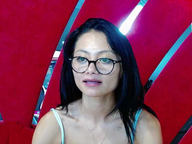 MayaLeey live cam on BongaCams