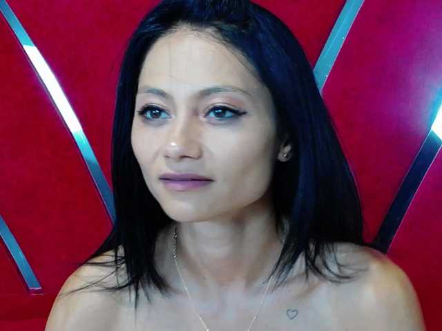 MayaLeey live cam on BongaCams