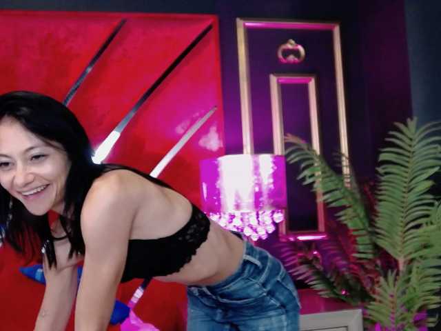 MayaLeey live cam on BongaCams