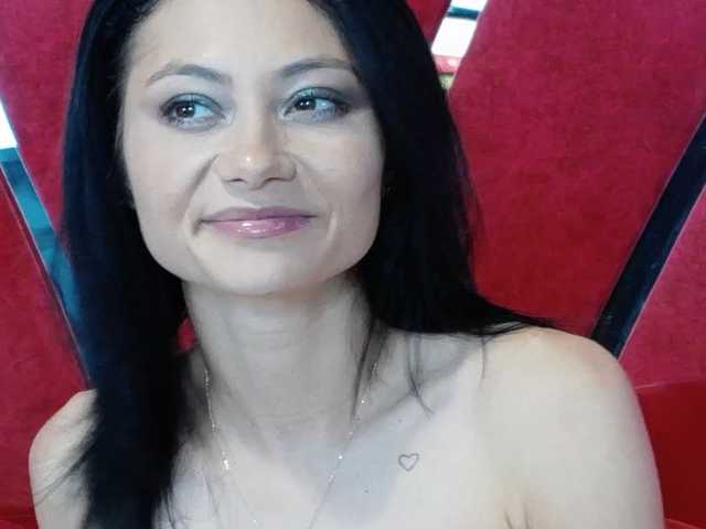 MayaLeey live cam on BongaCams