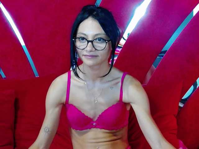 MayaLeey live cam on BongaCams