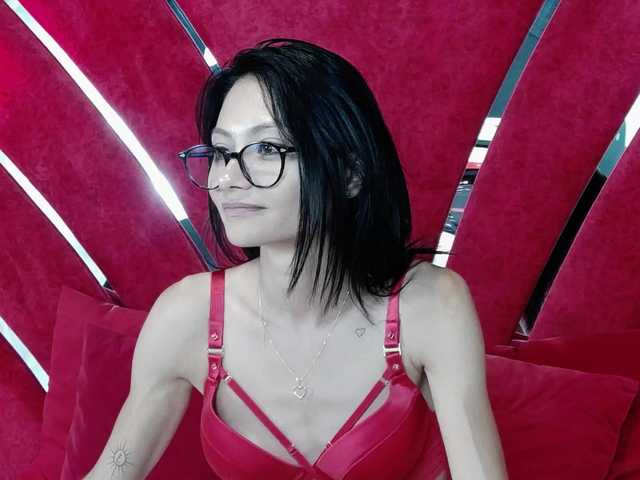 Sex chat gratuit in direct cu MayaLeey pe BongaCams