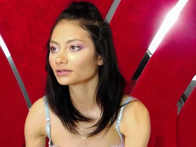 MayaLeey, en directo ahora en BongaCams