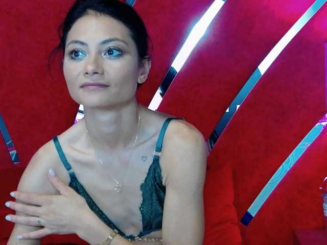 MayaLeey live cam on BongaCams
