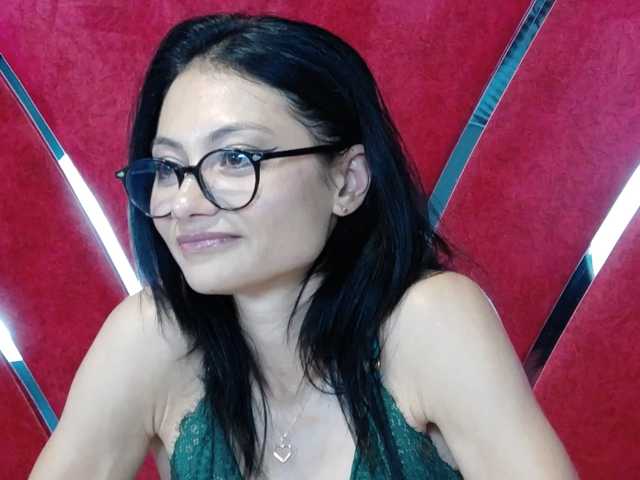 MayaLeey live cam on BongaCams