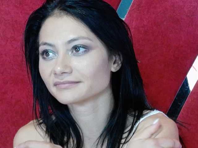 MayaLeey live cam on BongaCams