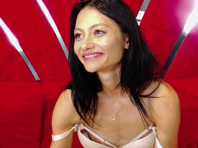MayaLeey live cam on BongaCams
