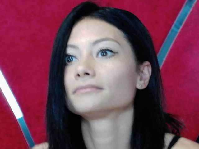 MayaLeey, en directo ahora en BongaCams