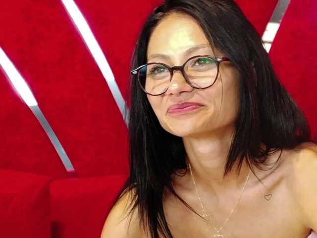 MayaLeey live cam on BongaCams