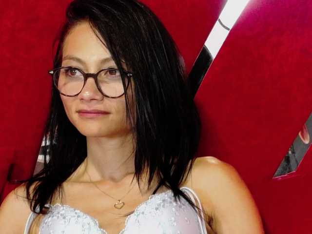 MayaLeey live cam on BongaCams