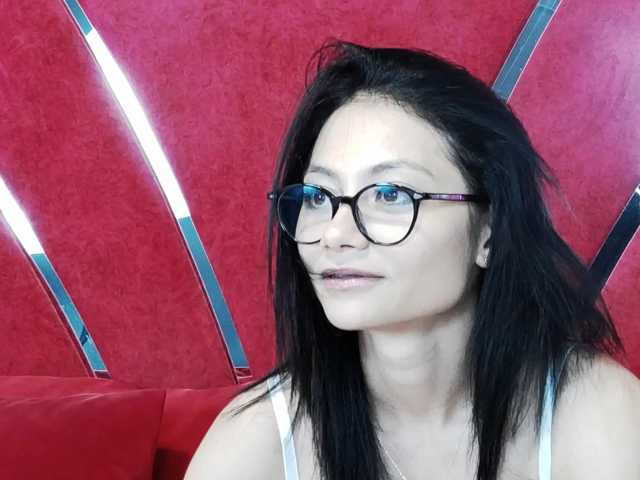 MayaLeey live webcam