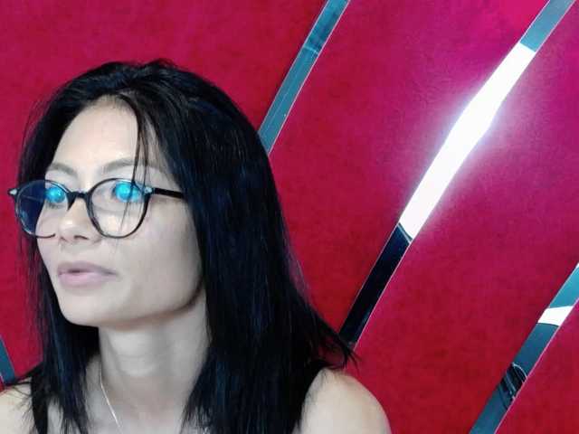 MayaLeey, en directo ahora en BongaCams