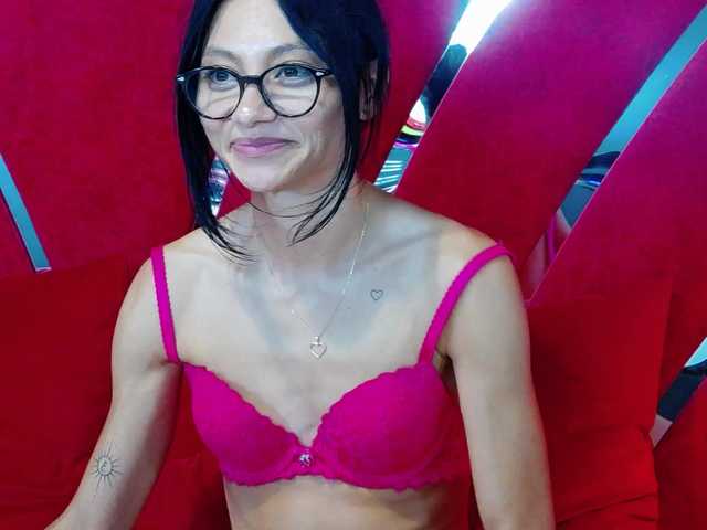MayaLeey live cam on BongaCams