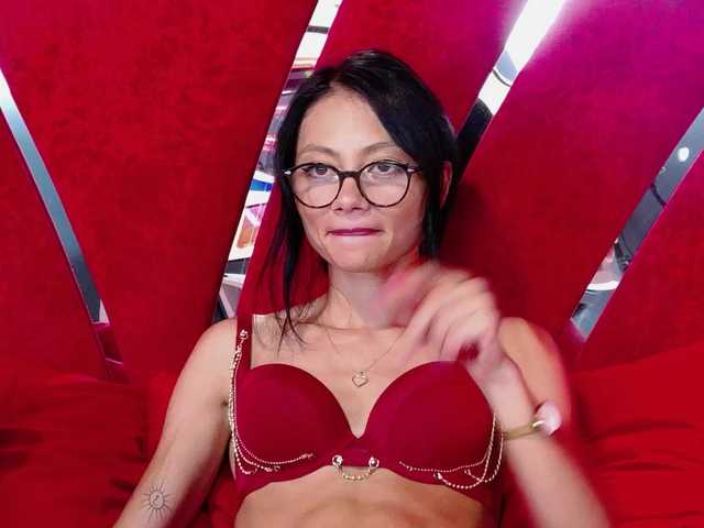 MayaLeey live cam on BongaCams