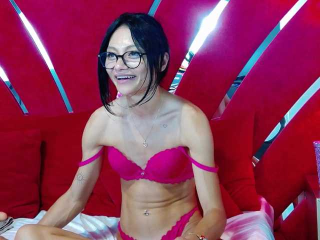 MayaLeey live cam on BongaCams
