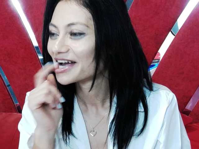 MayaLeey live cam on BongaCams