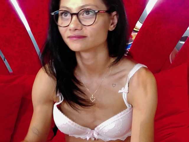 MayaLeey live cam on BongaCams