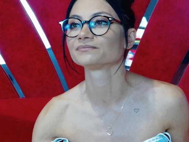 MayaLeey, en vivo ahora en BongaCams