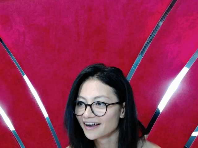 MayaLeey, en directo ahora en BongaCams