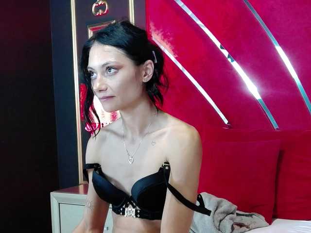 MayaLeey live cam on BongaCams