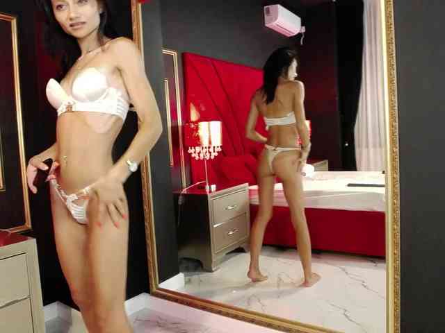 MayaLeey webcam