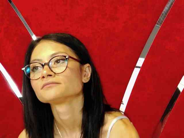 MayaLeey webcam