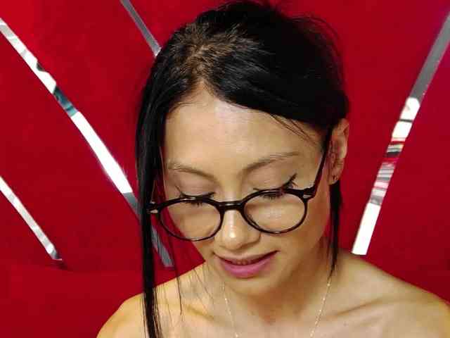 MayaLeey webcam