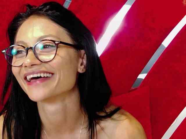 MayaLeey webcam