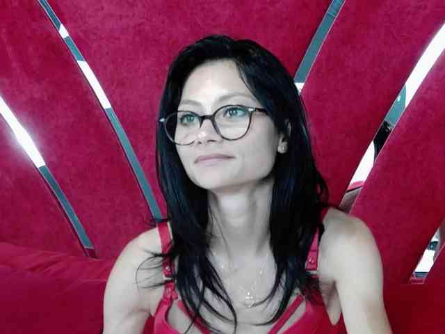 MayaLeey webcam