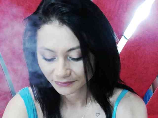 MayaLeey webcam