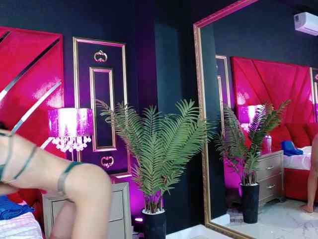 MayaLeey
