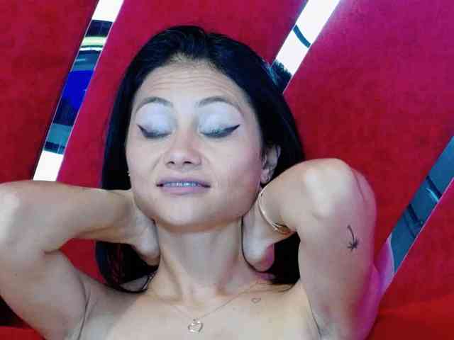 MayaLeey