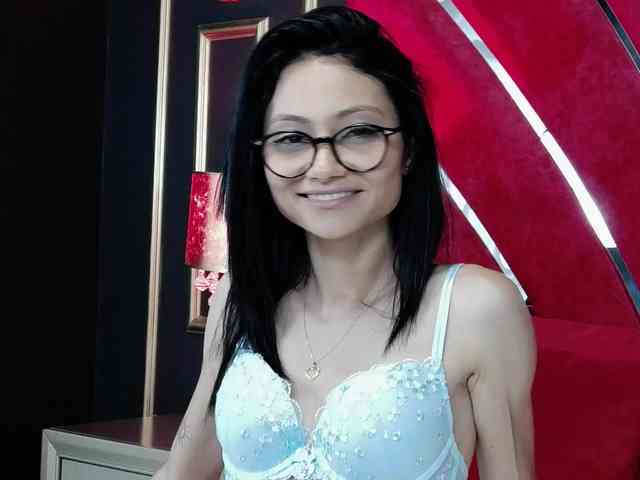 MayaLeey webcam