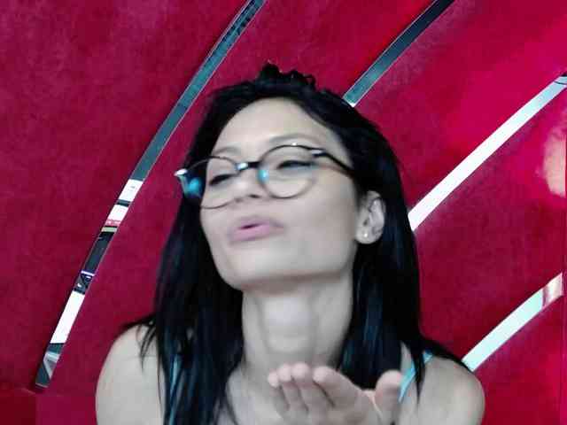MayaLeey webcam